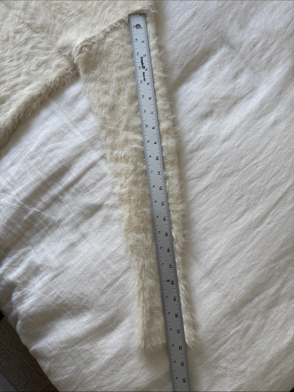 Free People Fuzzy V-Neck Sweater | Cream Ivory | Cozy Soft Knit Size S/P - Picture 11 of 11